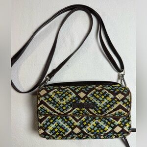 Rain Forest Retired Vera Bradley All in One CROSSBODY Wristlet WALLET
Phone CC’s